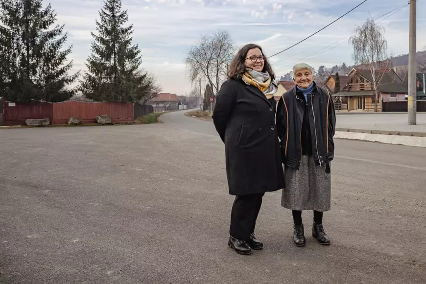 Cum arată Sărbătorile sfârșitului de an într-un sat majoritar maghiar din Covasna: „Degeaba ne văităm, pensia tot mică rămâne”