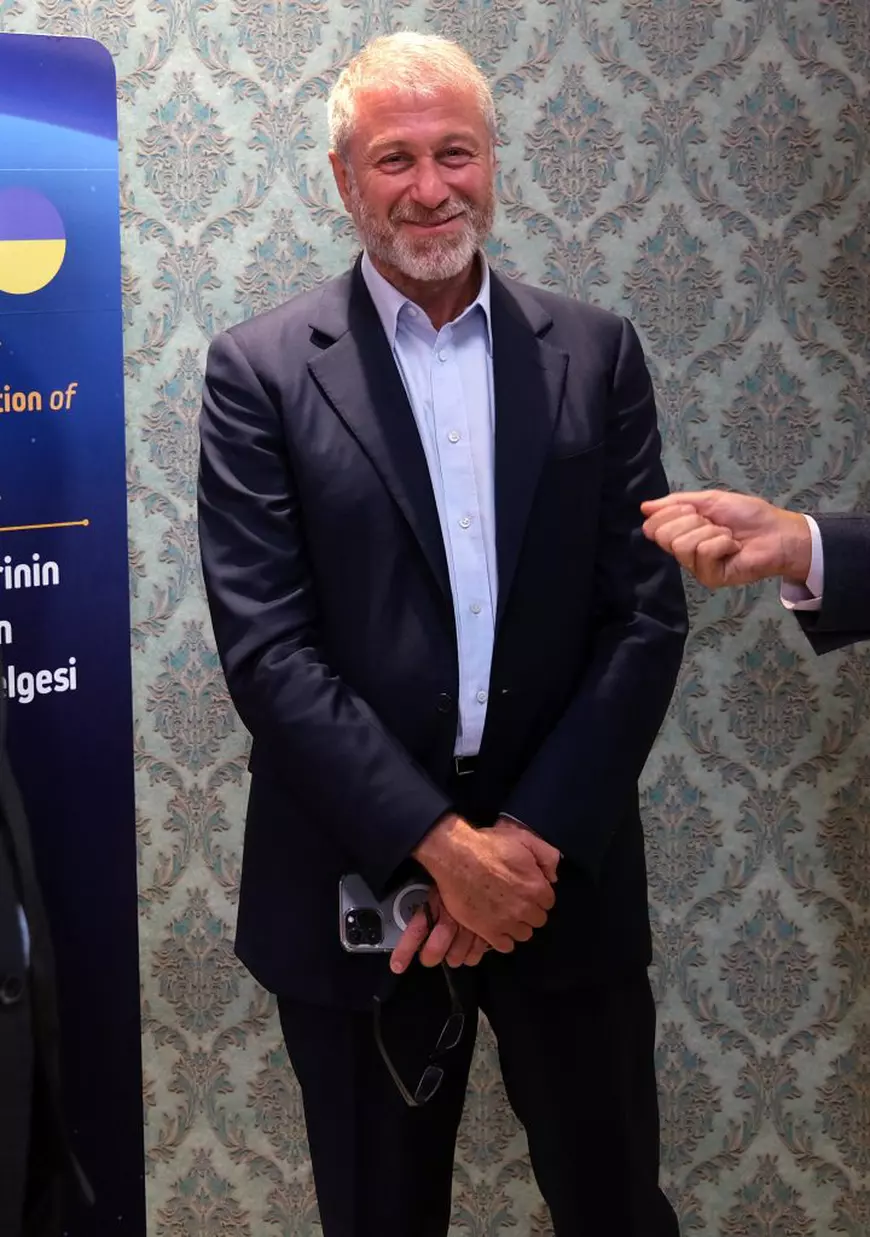 Cum a evitat sancțiunile occidentale oligarhul rus Roman Abramovici, fostul patron al clubului de fotbal Chelsea