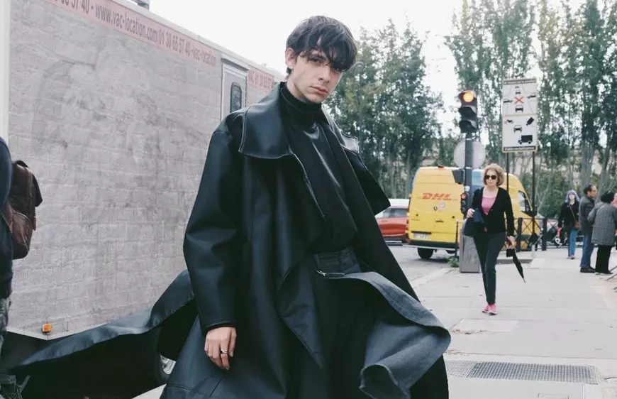 Cu mama în Consiliul de Administraţie, Sebastian Felix Țopescu, fiul fostului mare comentator sportiv, primește o emisiune la TVR. Care este bugetul