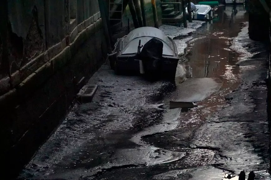 Imagini dezolante din Veneția, unde mai multe canale au secat. Expert italian în climă: „Avem nevoie de 50 de zile cu ploaie”