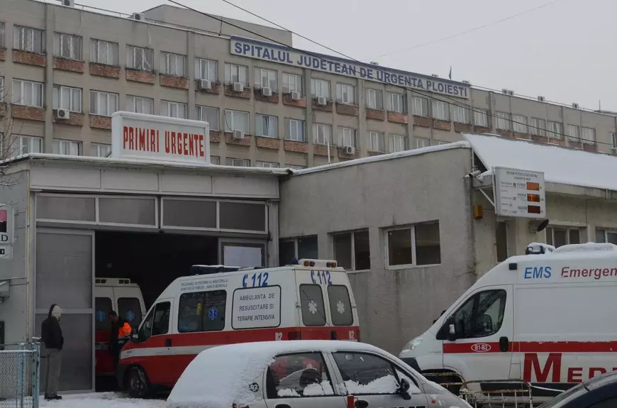 DOCUMENTE dintr-un mare spital din țară. Ce apare scris în fișele unor bolnavi de la urgențe: „Doamna doctor spune că e plătită la oră, refuză să vadă pacientul”