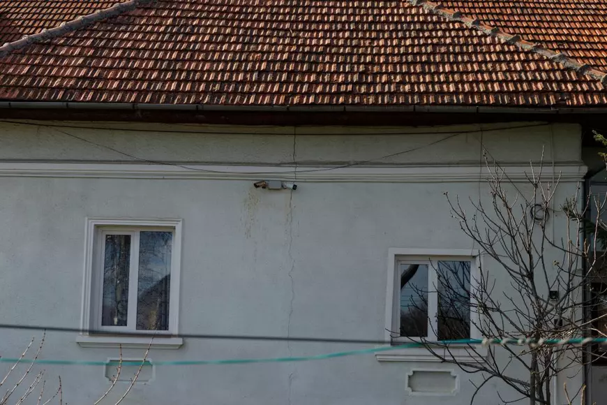 Școlile din Gorj afectate de cutremure: o clădire renovată acum zece ani urmează să fie demolată, o alta a avut-o elevă pe Ecaterina Teodoroiu