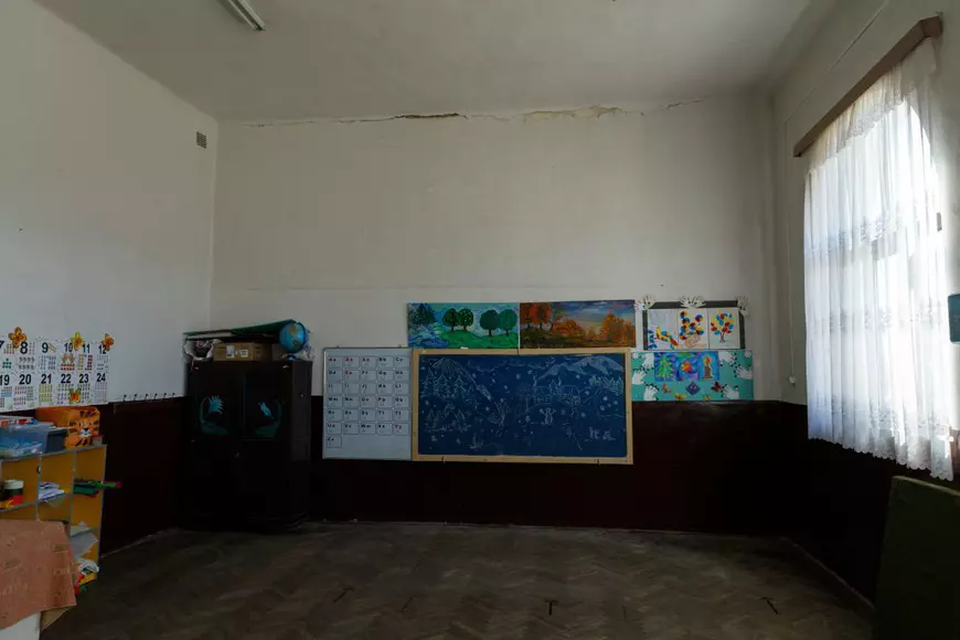 Școlile din Gorj afectate de cutremure: o clădire renovată acum zece ani urmează să fie demolată, o alta a avut-o elevă pe Ecaterina Teodoroiu