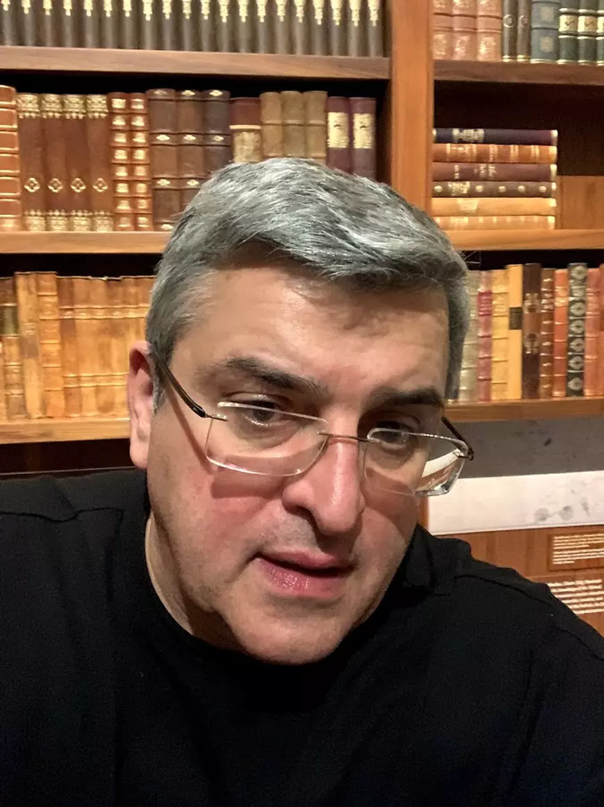 INTERVIU. Ce se întâmplă, de fapt, în Georgia, țara „condusă de un oligarh” unde oamenii au ieșit violent în stradă: „Puterea de aici nu este nici pro-Kremlin și nici pro-UE, ci pro-bani”