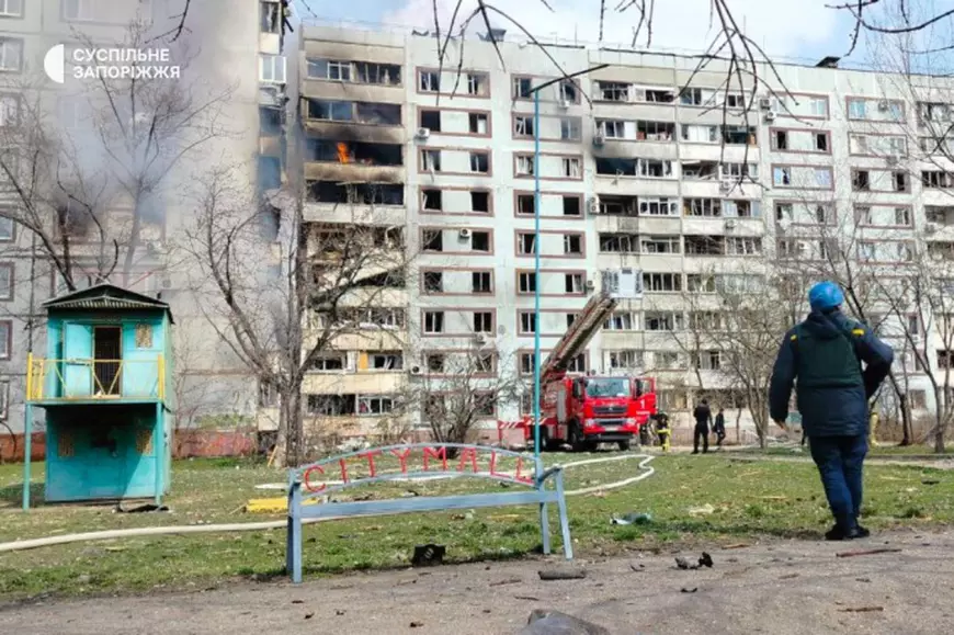Război în Ucraina, ziua 392 | Atacuri masive cu drone și rachete, în mai multe zone din Ucraina. Bilanţul victimelor, în creştere