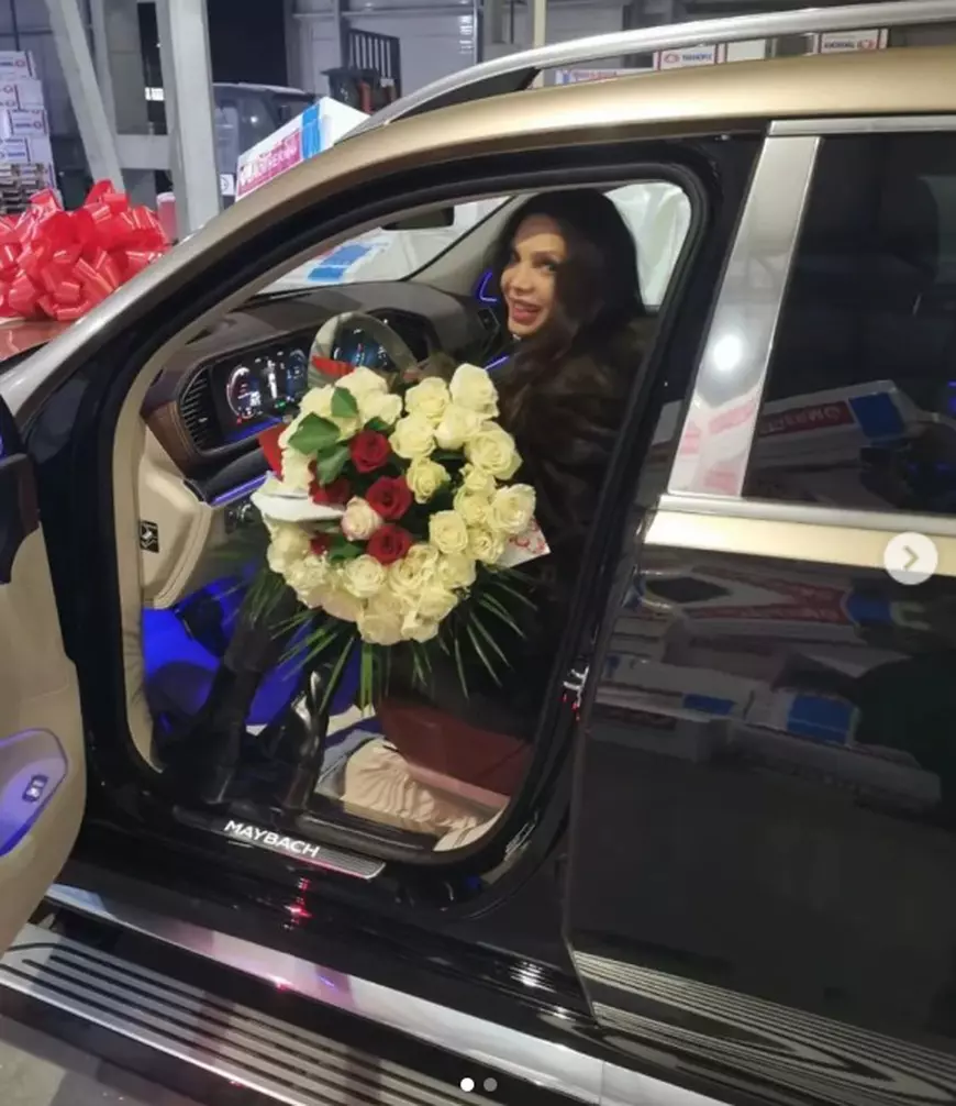 Cristina Spătar, răsfățată de soț de 8 Martie. Ce cadou de lux a primit cântăreața de la omul de afaceri Vicențiu Mocanu