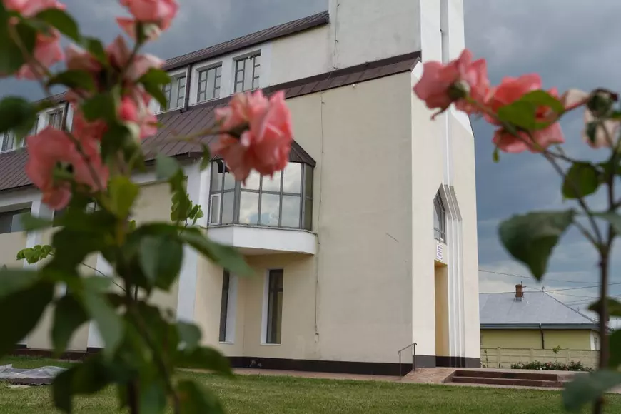 CAZUL GHERGUȚ. În ziua de Paște, Libertatea publica o investigație realizată în Africa despre soarta românului ostatic. „Ca și cum, pentru că este din Europa de Est, ar fi un câine de prin vecini. Îl mai caută oare cineva?” 