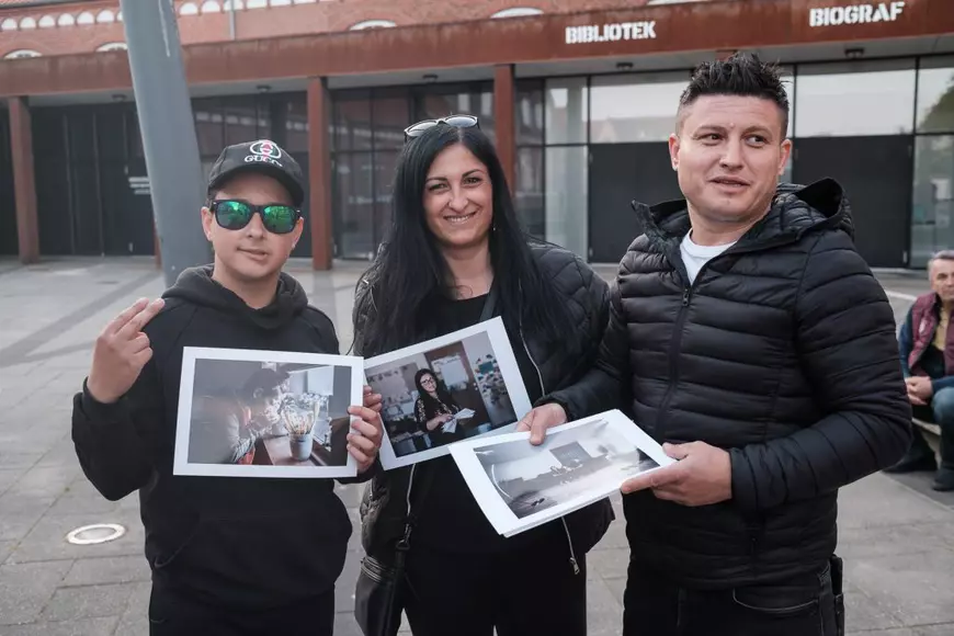 O mamă din diaspora: „M-au șocat comentariile venite pe internet din România la adresa fetei mele, adolescentă din Danemarca, în care i se reproșa că și-a luat rujuri din primul salariu. Aici, tinerii lucrează și de la 15 ani”