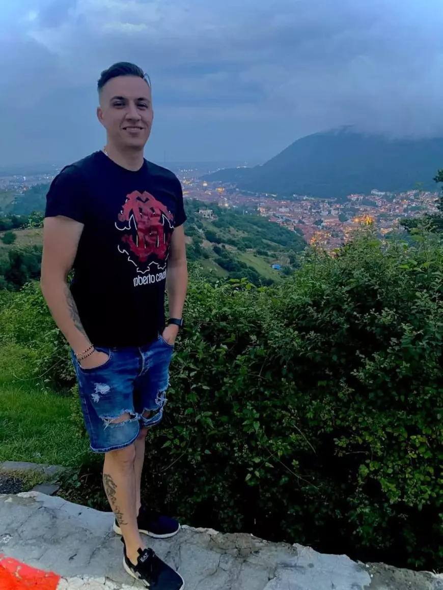 Un tânăr șofer român de TIR a salvat un coleg blocat în cabina care fumega, în Germania: „Țipam la el să se trezească, credeam că doarme”