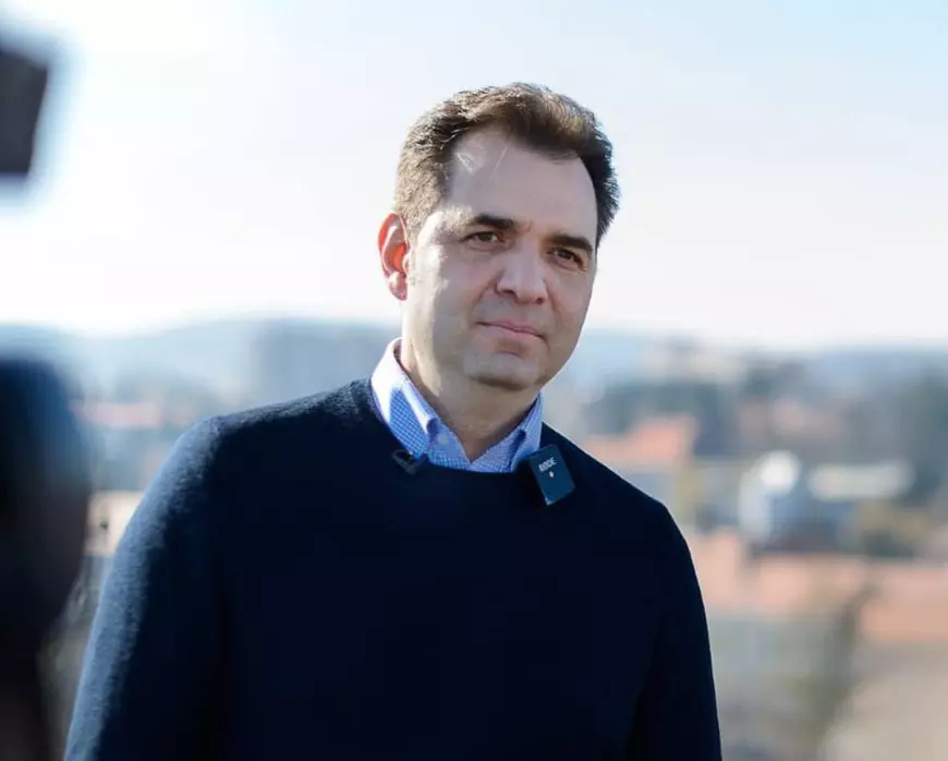 Liderii UDMR acceptă reluarea negocierilor pentru noul guvern după ce au părăsit nervoşi ultima şedință. Ce solicitare au