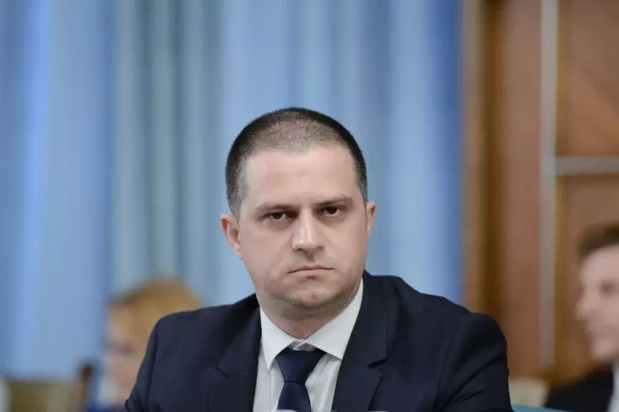 Electoratul, la control! Cum se întrec AUR și PSD în consultații medicale gratuite