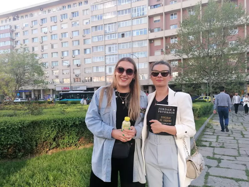 REPORTAJ Fenomenul Jordan Peterson în România. Cu ce discurs a ținut în scaune 4.000 de spectatori. „Mesajele lui îi vor folosi în viaţă fiului meu”