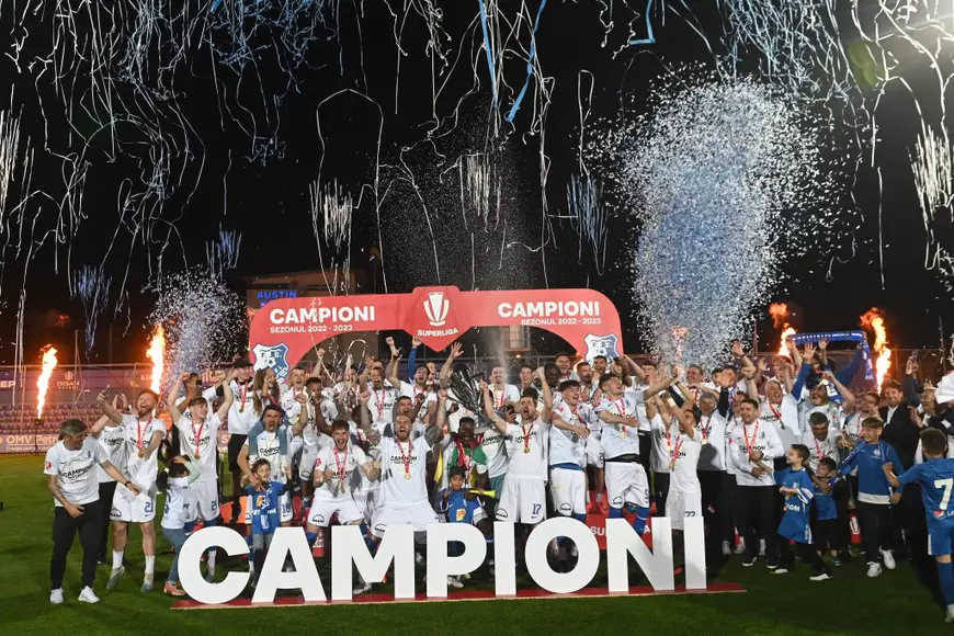 Hagi a fost DJ la petrecerea care a urmat după ce Farul a cucerit titlul în Liga 1