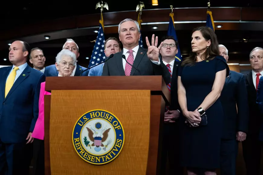 Familia Biden a primit 1 milion de dolari de la afaceristul român condamnat Puiu Popoviciu, acuză congresmeni americani din opoziție