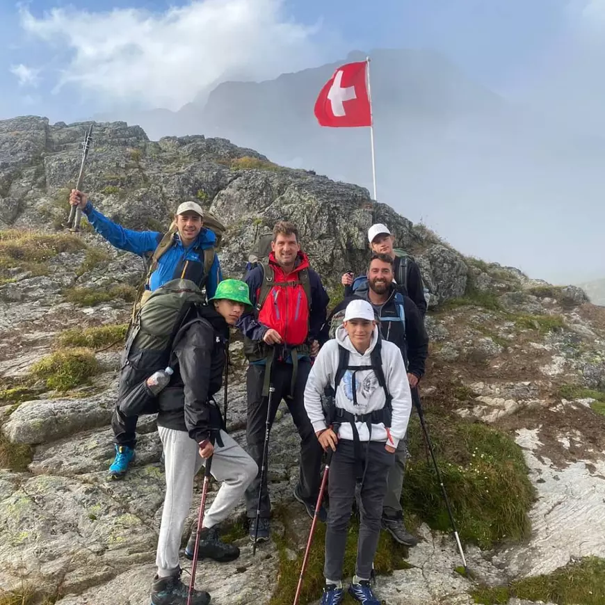 Motivul pentru care un elvețian a mers pe jos de la Berna în Filipine. Cât a durat drumul