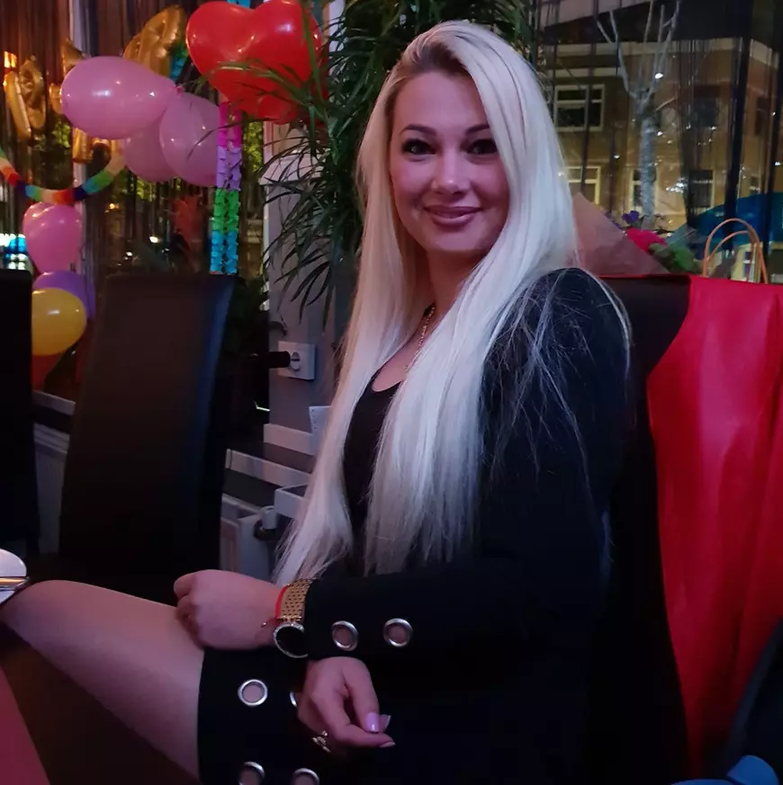 Angajata atacată cu cuțitul și ucisă marți la prima oră, într-un supermarket din Haga, e o româncă. Antoneta avea 36 de ani