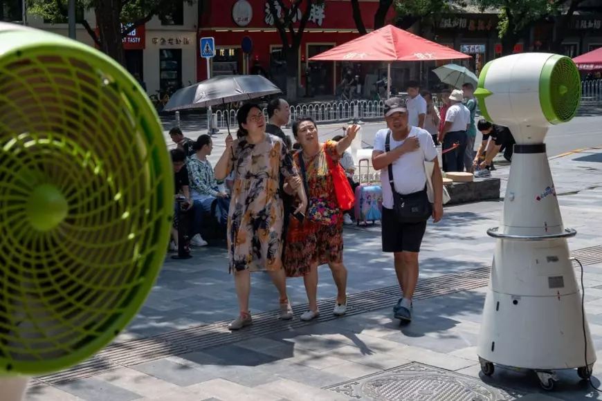 Temperaturi extreme în mai multe zone ale lumii. Valurile de căldură au făcut victime din America până în India. Ce probleme sunt în Europa