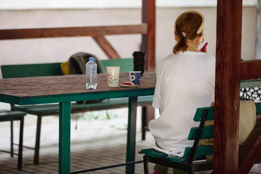 Mame, bunici, profesioniști. „Eram mecanic”, „Îmi plăcea să schiez” - Cine sunt bătrânii abuzați în azilele groazei