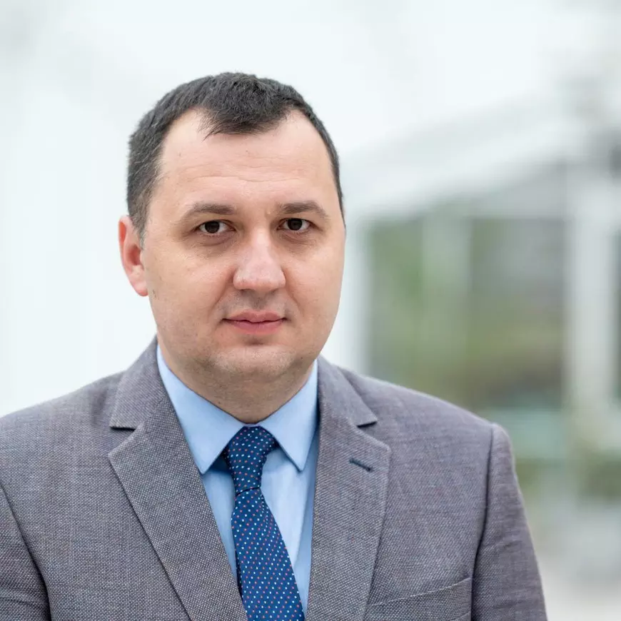 Cum au stabilit cercetătorii din Suceava care e cea mai veche biserică de lemn din țară, cu aparatură care se mai găsește doar la alte două laboratoare europene