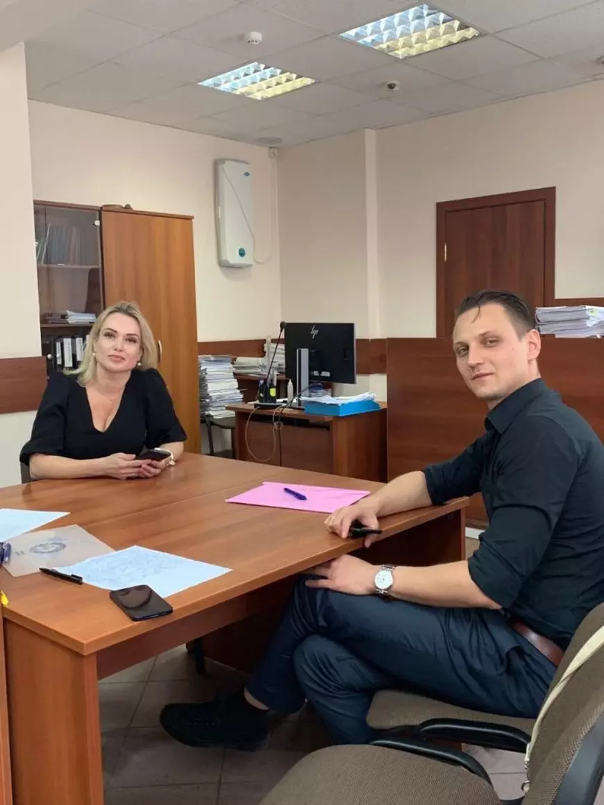 EXCLUSIV. Interviu cu Marina Ovsiannikova, jurnalista care a protestat în direct la televiziunea de casă a Kremlinului: „Mama și fiul meu nu vorbesc cu mine. Este amarnic și dureros”