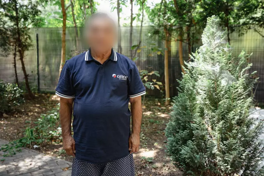 Mame, bunici, profesioniști. „Eram mecanic”, „Îmi plăcea să schiez” - Cine sunt bătrânii abuzați în azilele groazei