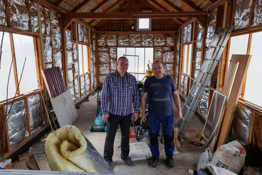 „Profesorul avea o foaie de disciplină cu coduri: pentru vorbit în timpul orei, dacă nu avea manualul…” Experiența unui cadru didactic din Pitești în Dubai