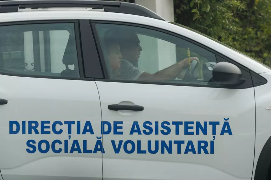 Fostul loc de muncă al surorii Gabrielei Firea acuză ziariștii de „presiuni”, „exagerări” și „afectarea activității” pentru că au așteptat 6 ore la ușă pentru un răspuns. Ce omite?