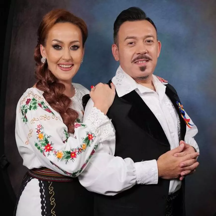 Cumnata Andrei, detalii neștiute din relația cu fratele artistei, Săndel Mihai. „Am luat o pauză de doi ani”