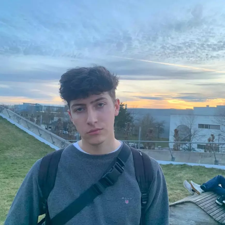 Elevul din București cu lucrarea corectată de trei ori și cu diferență de trei puncte între note: „Acești profesori n-ar trebui să mai corecteze anul viitor”