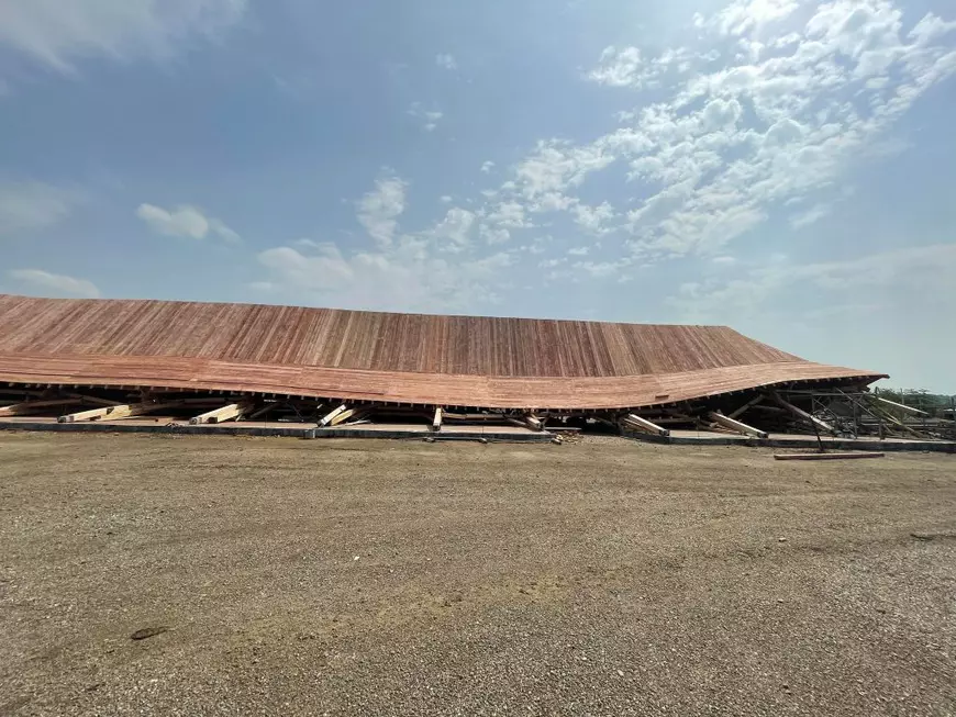 Prăbușirea construcției de la Podul Înalt, „din cauze naturale”, nu din vina constructorului. CJ Vaslui modifică proiectul