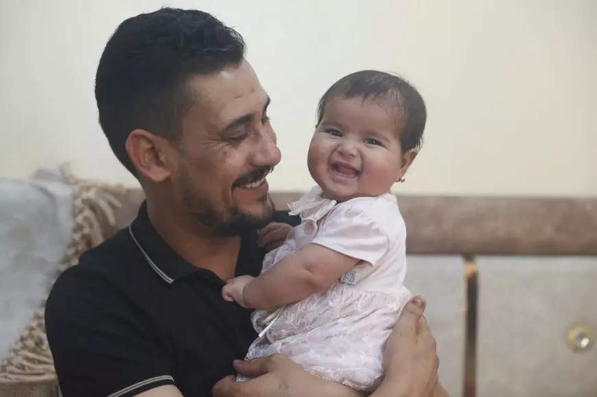 Cum arată Afraa, bebelușul născut printre dărâmături, la 6 luni de la cutremurul din Siria. „Când va creşte, îi voi povesti ce s-a întâmplat”