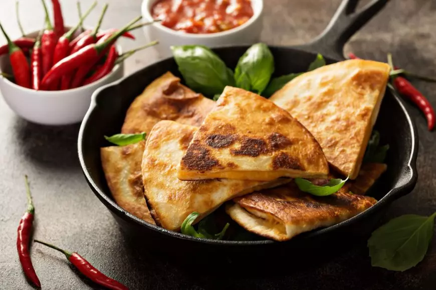 Quesadilla simplă cu brânză