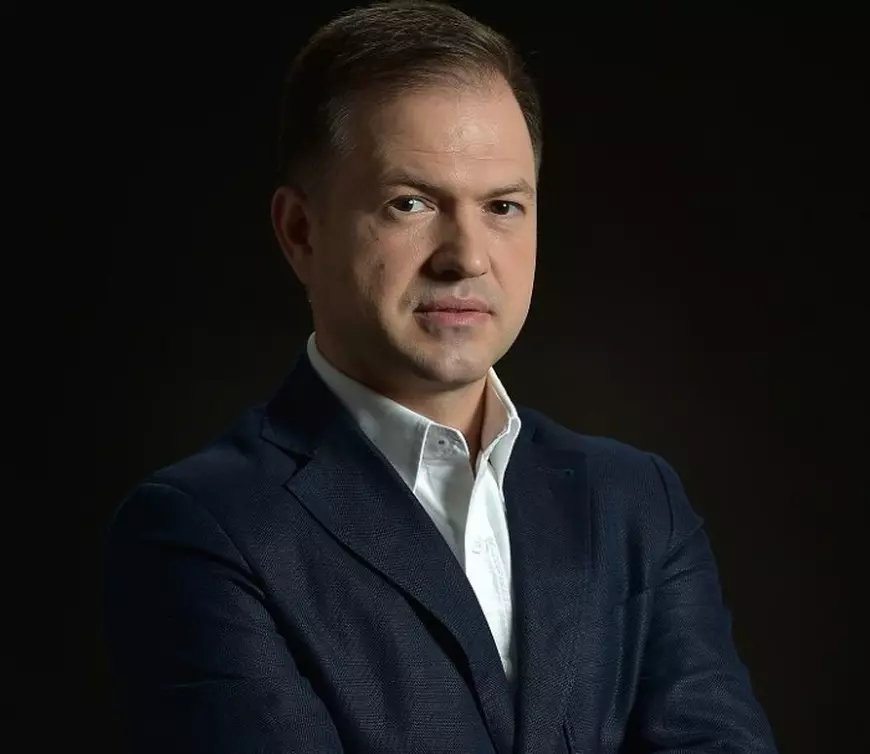 Condamnați pentru corupție, politicieni și jurnaliști, printre patronii institutelor de sondare înaintea anului cu patru runde de alegeri
