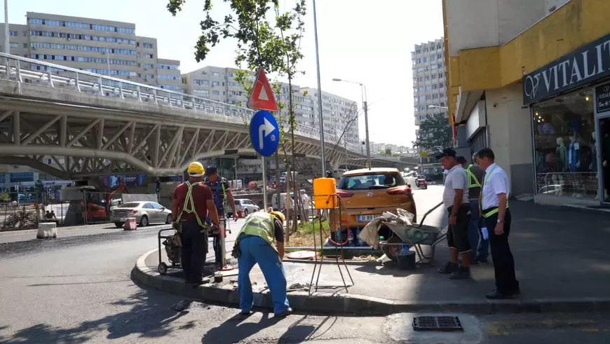 Un fenomen se extinde: din cauza întârzierilor cu anii la marile lucrări din București, locuitorii se simt „ca și cum ne-am mutat în șantier”