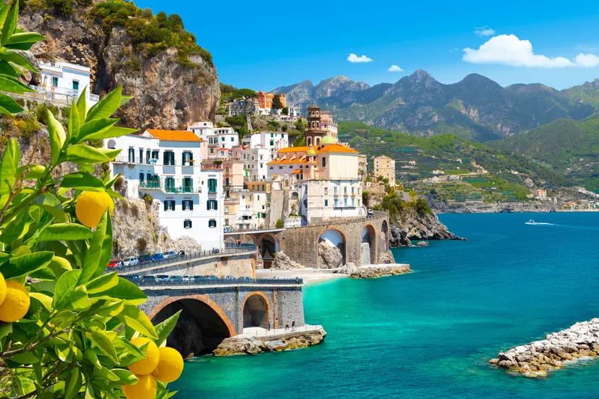  Destinaţii de călătorie în noimebrie - Coastra Amalfi