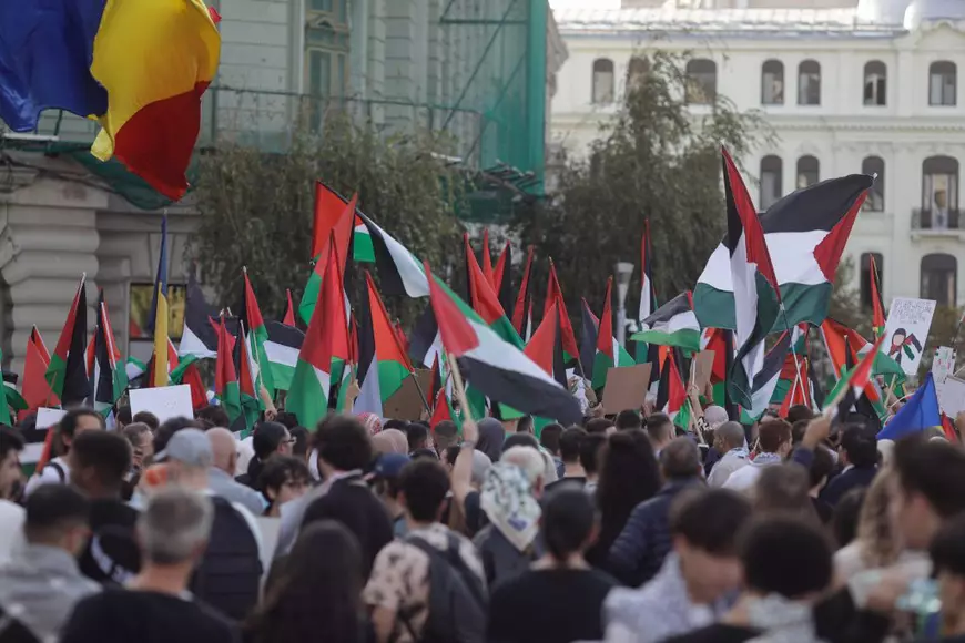 EXCLUSIV. Poliția Română îi cheamă pe palestinieni și pe susținători la sediu: „Mi-au cerut să nu mă duc la miting, să nu vorbesc despre război și să nu postez pe Facebook”. Cei mai mulți susțin că li s-a spus doar „să respectați legea”