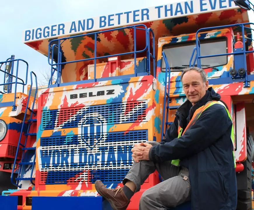 Experiența unui scriitor britanic care a revenit după mai mulți ani în România și a străbătut Via Transilvanica. „O felie de viață rurală atemporală”