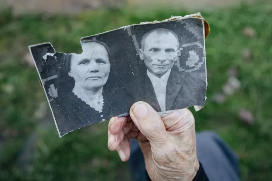 REPORTAJ. Viața la 102 ani. Cu schijele de pe frontul din Crimeea încă în corp, Ioan Loghin se bucură că vede din nou: „Mi-era dor de oameni”