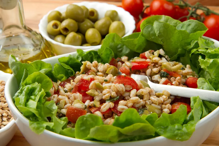 Salată de legume cu arpacaș