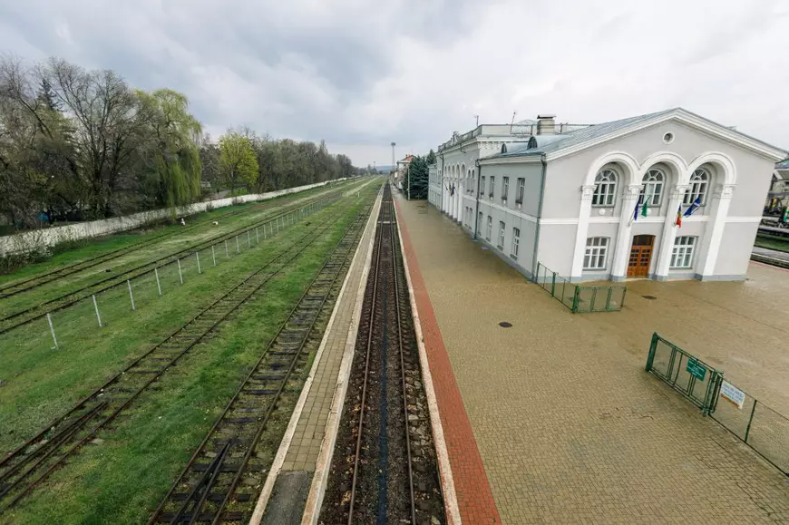 Lăsați actele și denumirile politice! Cum și când vom fi cu adevărat uniți cu Republica Moldova