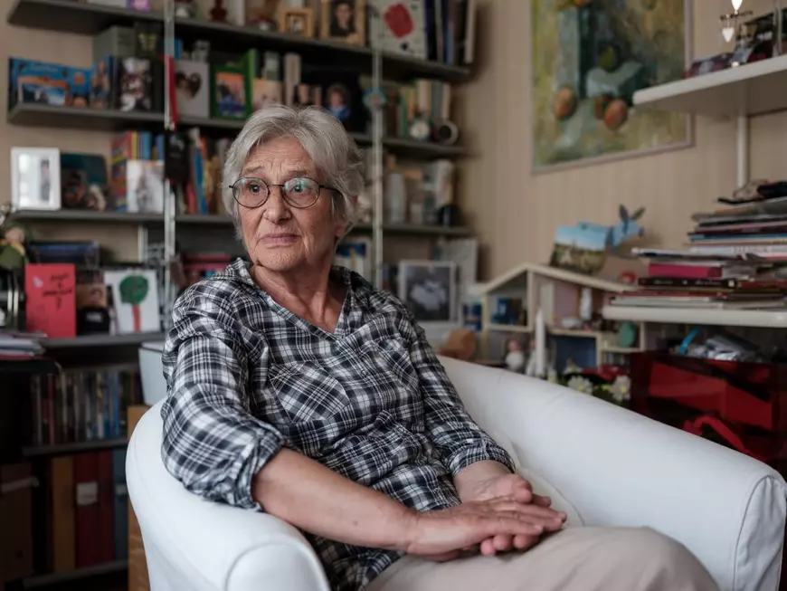 PE URMELE TATĂLUI. Viața unei femei care a emigrat alături de mama sa înainte de Revoluție. „Vedeam totul atât de gri și de negru în România, încât mă gândeam că n-o să mai calc niciodată aici”