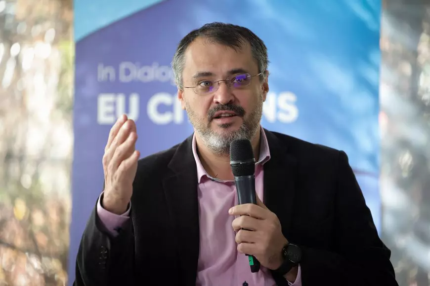 Avertisment de 1 Decembrie al unui decan din Universitatea București: „România nu mai este stat de drept”
