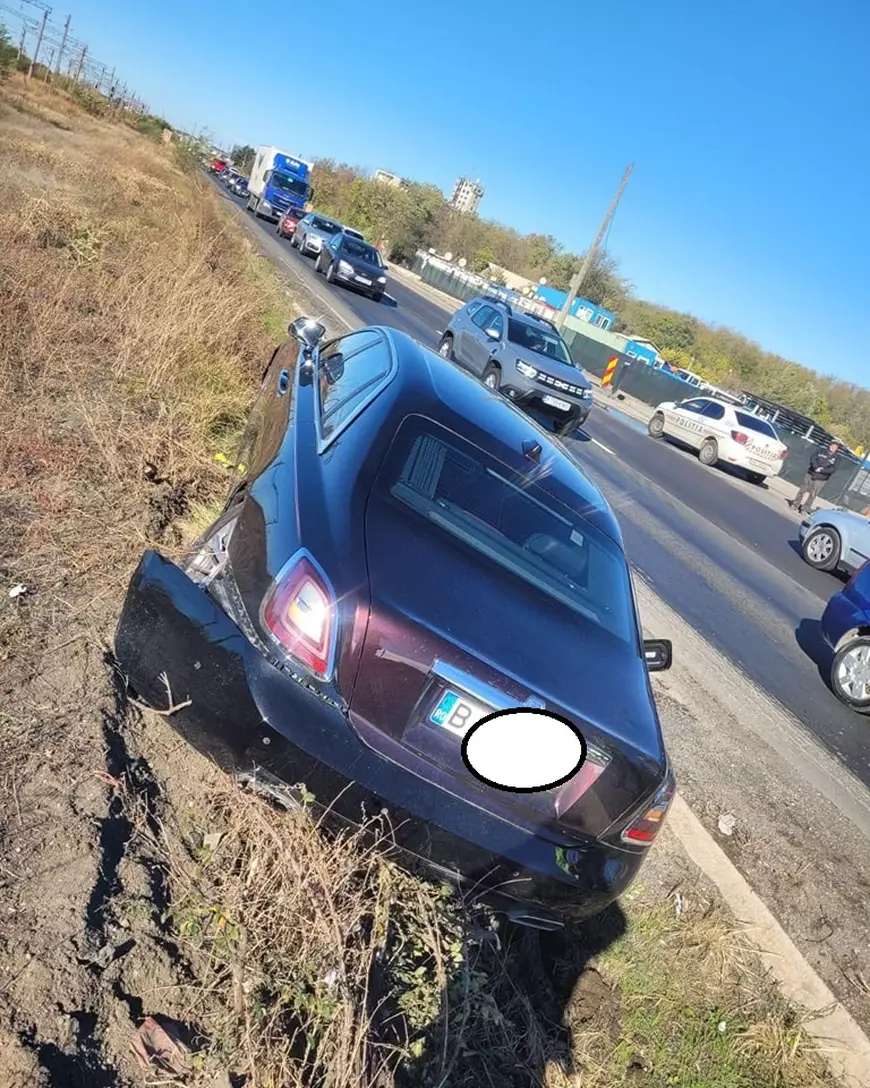Precizările Poliției despre accidentul lui Gigi Becali: „La fața locului a fost găsit autoturismul în cauză, fără să fie prezentă vreo persoană”