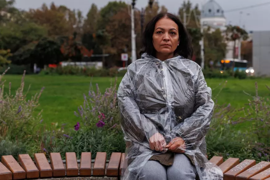 Protestul oamenilor care luptă pentru dreptul de a avea un acoperiș deasupra capului: „În ziua de azi, locuințele reprezintă doar un interes economic pentru mafia imobiliară”
