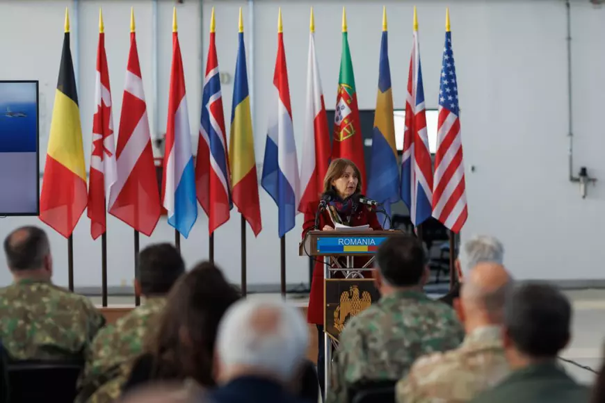 Reportaj din centrul de instruire a piloților pe avioanele F-16 de lângă Fetești. Când se vor antrena ucrainenii în Bărăgan