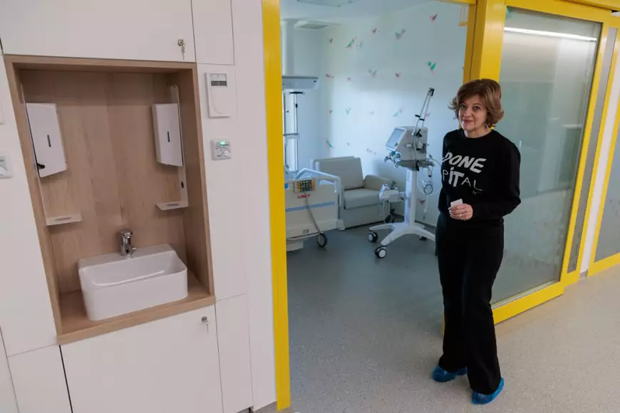 ZIUA NAȚIONALĂ. Oamenii echipei de la Dăruiește Viață, care au construit spitalul pentru copiii cu boli grave, răspund de 1 Decembrie la întrebarea „Ce înseamnă să fii patriot român?”