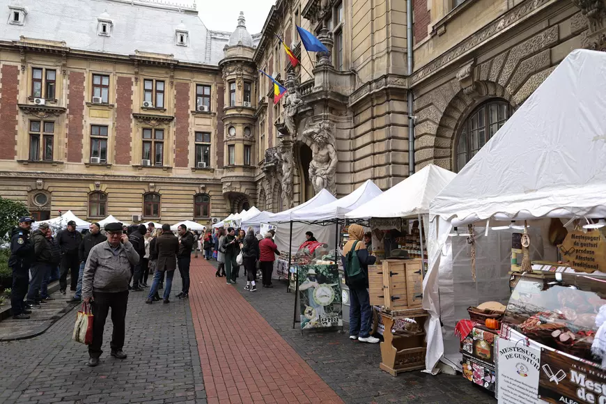 Spectacol culinar în curtea Ministerului Agriculturii. Am vizitat „Târgul de lăsatu’ secului” din București