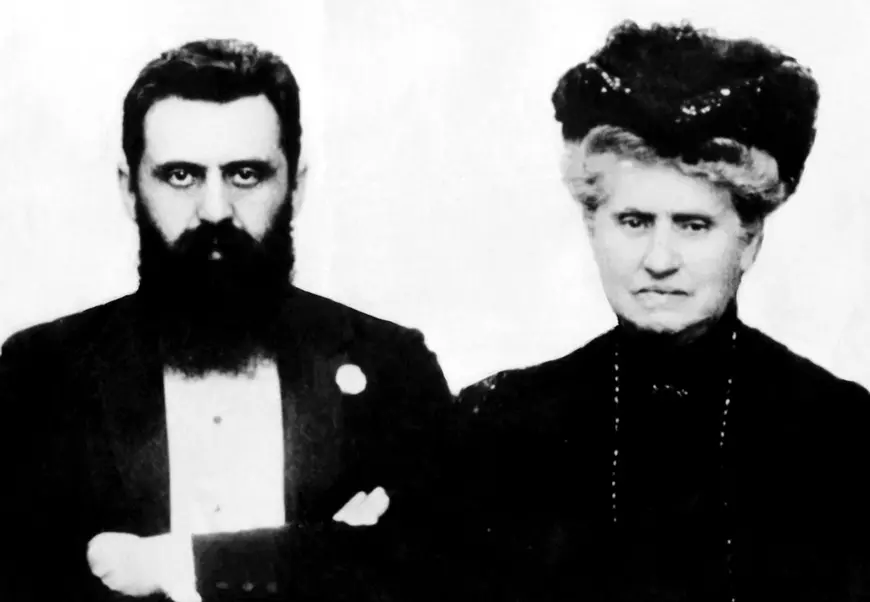 Theodor Herzl și mama lui