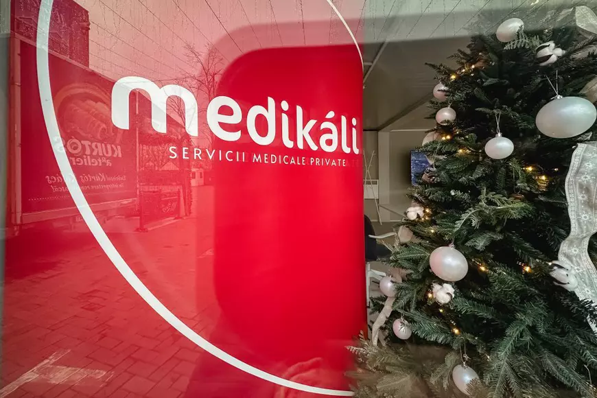 Primarul Negoiță a instalat la târgul de Crăciun de la Hala Laminor un birou de vânzări pentru complexul rezidențial HILS, al fratelui său. Minicartierul urmează să fie construit lângă hală