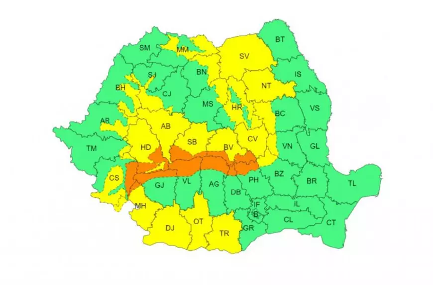 Noi avertizări meteo de viscol și vânt puternic în jumătate de țară. Harta zonelor aflate sub cod portocaliu și galben